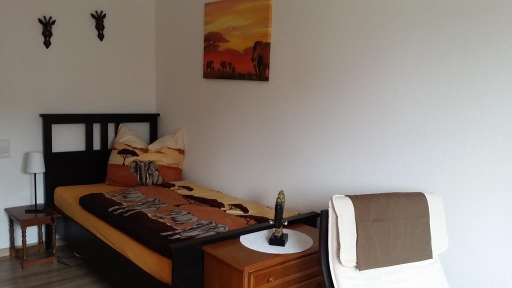 Christianes Gaestehaus Düsseldorf Esterno foto